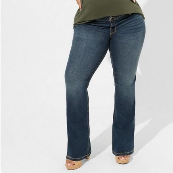 Torrid- Source of Wisdom Denim - Torrid-Source of Wisdom Blue jeans size 24 Boot Cut- Dark Wash